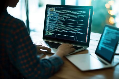 多模態與AI搜索的全球科技競速 中國AI的崛起與“且信天工”網絡工程的探索